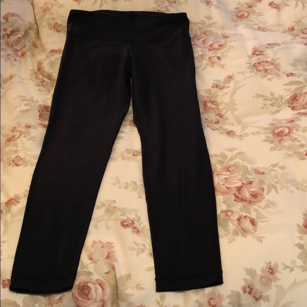 Long black leggings